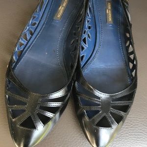 LOUIS VUITTON pointed toe flats